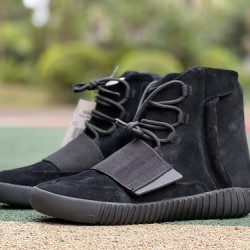 椰子750黑色 全新版本⚡️Adidas Yeezy Boost 750 black 侃爷 黑椰子全黑 BB1839