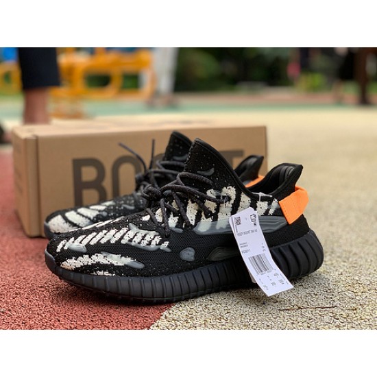 350v2黑水滴Yeezy 350 V3 Runner 鞋面夜光半透明橡胶覆盖，类似于水滴的流体轮廓 黑水滴 FC9211