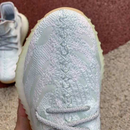 350v3亚洲水滴 Yeezy 350 V3 Runner 粉水滴鞋面夜光半透明橡胶覆盖，类似于水滴的流体轮廓，非常独特 依然Boost加持 FC9218