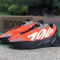 椰子700黑橙 性价比版本偏小0.5-1码，Adidas Yeezy Boost 700 MNVN 黑橙限量 3M反光 FV3258