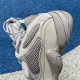 椰子500灰褐色 Adidas Yeezy 500 椰子 灰褐色 侃爷复古老爹鞋 GX3605