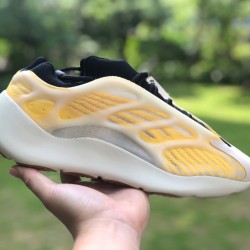 椰子700v3白黄 Adidas Yeezy 700 V3白黄 红花 夜光 椰子 跑步鞋 HP5425