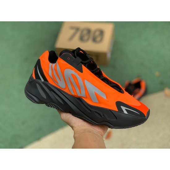 椰子700黑橙 性价比版本偏小0.5-1码，Adidas Yeezy Boost 700 MNVN 黑橙限量 3M反光 FV3258