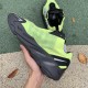 椰子700黑绿 性价比版偏小0.5-1码，Adidas Yeezy Boost 700 MNVN Phosphor 黑绿 FY3727