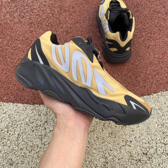 椰子700蜜蜂 Adidas Yeezy 700 MNVN 黑黄 蜂蜜 椰子 跑步鞋 GZ0717