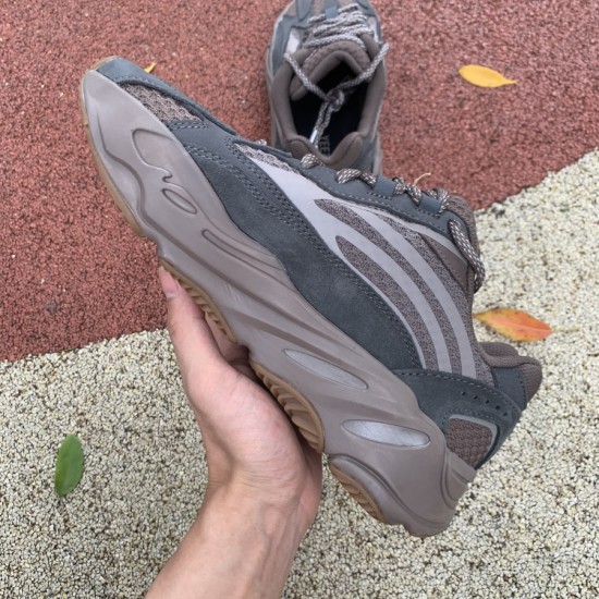 椰子700v2黑棕色 Adidas Yeezy Boost 700 V2 gz0724