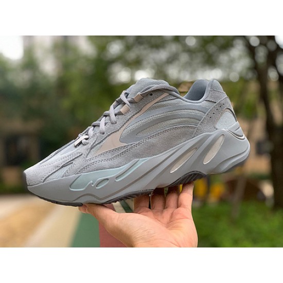 椰子700医院蓝 adidas Yeezy Boost 700 V2 “Hospital Blue” 医院蓝FV8424 尺码：36-47