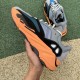 椰子700灰橘 特供版LJR出品偏小0.5-1码Adidas Yeezy Boost 椰子700灰橘 GW0296