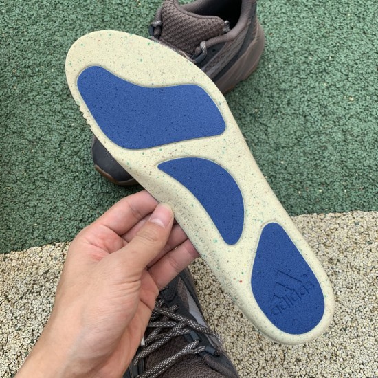 椰子700v2棕褐色 特供版LJR出品Adidas Yeezy Boost 700 V2棕褐色 大地椰子跑步鞋GZ0724