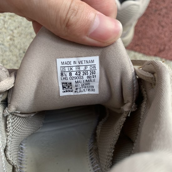 椰子500灰褐色 Adidas Yeezy 500 椰子 灰褐色 侃爷复古老爹鞋 GX3605