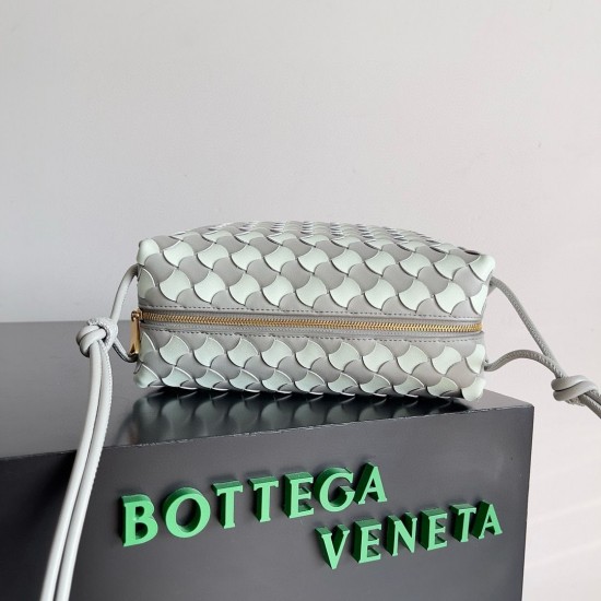 BOTTEGA VENETA BAG