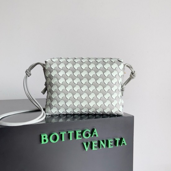 BOTTEGA VENETA BAG