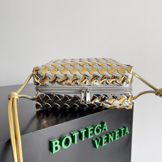 BOTTEGA VENETA BAG