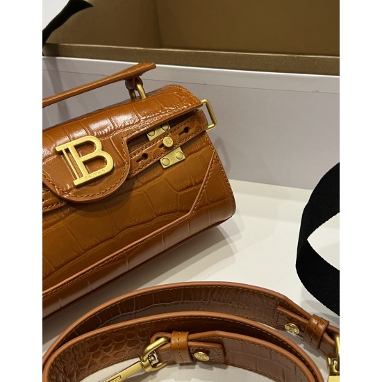 Balmain bag size:19*12*7.5