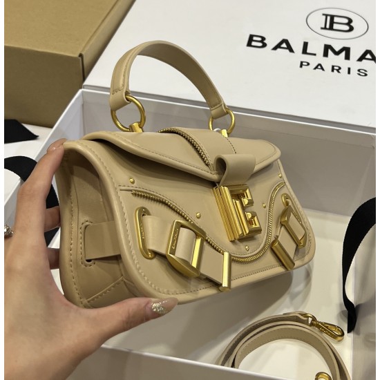 Balmain bag Sizs:26*11.5*3cm