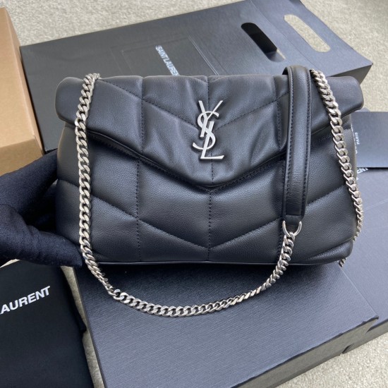 Yves Saint Laurent Bag D886570