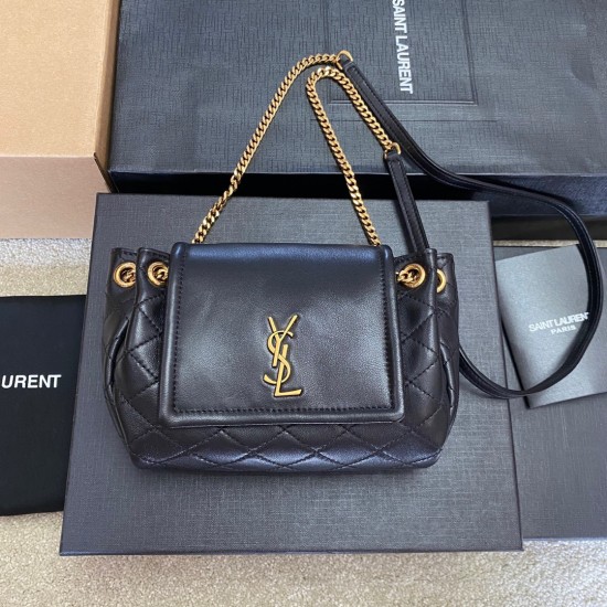 Yves Saint Laurent D886550