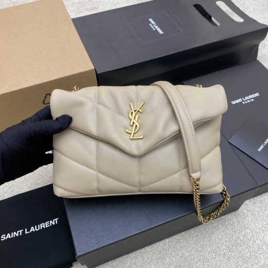 Yves Saint Laurent Bag  D886570