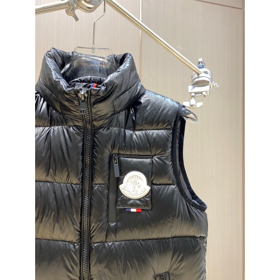 Moncler M097