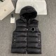 Moncler M043