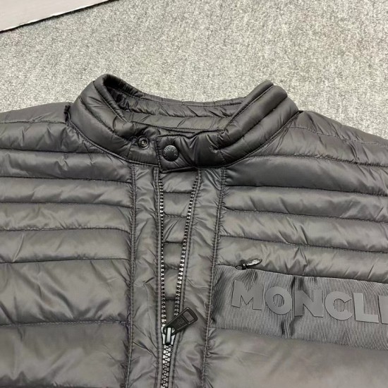 Moncler M052