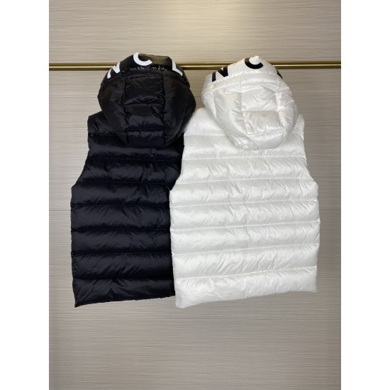 MONCLER Montreuil Vest