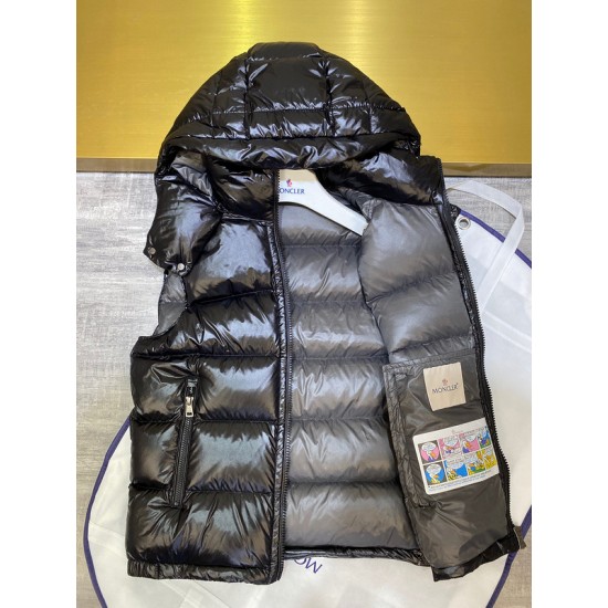 Moncler M0419