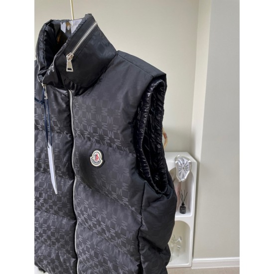 Moncler M095