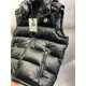 MONCLER Bormes Vest