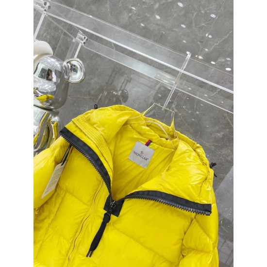 Moncler Jacket  蒙口新款错位双拉链设计，设计感满满。 颜色：黑色 黄色