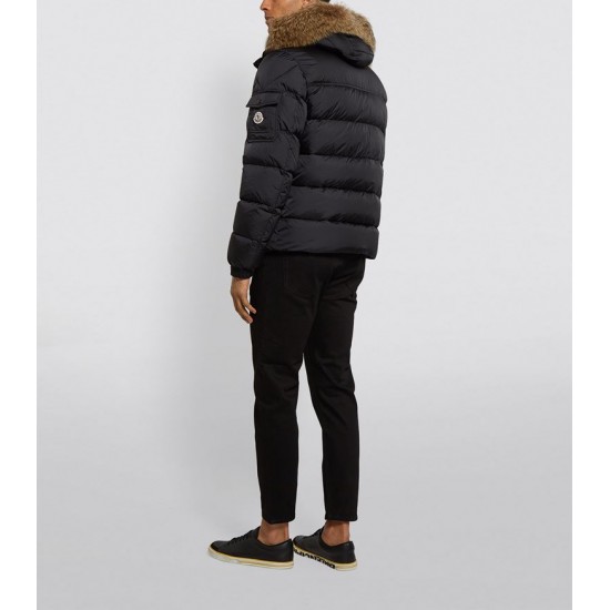 MONCLER MARQUE