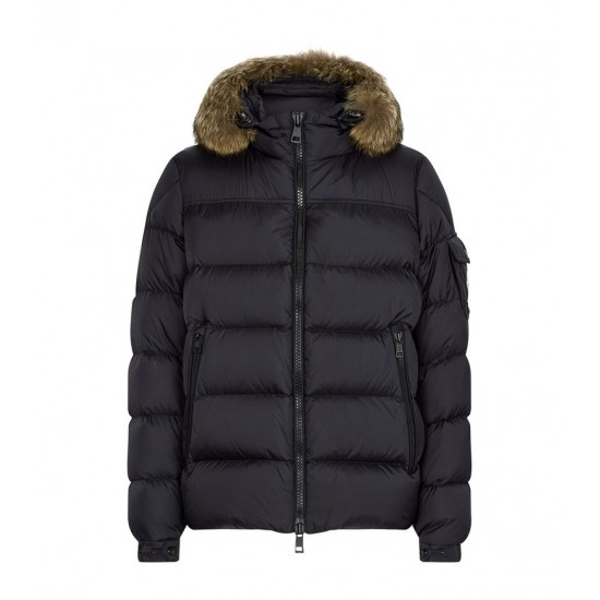 MONCLER MARQUE