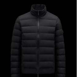 MONCLER Moguy