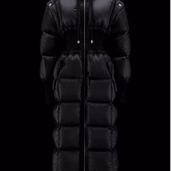 Moncler Neek