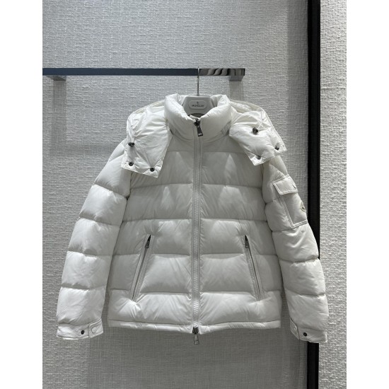 Moncler Maire