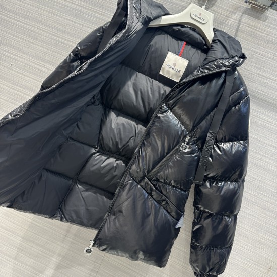 Moncler Seine Short Down Jacket