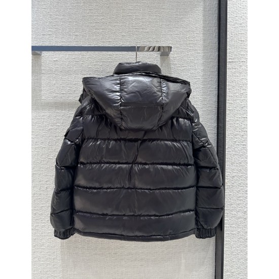 Moncler Maire