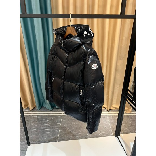 Moncler Huppe