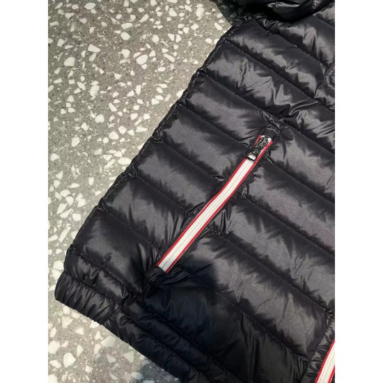 Moncler M017