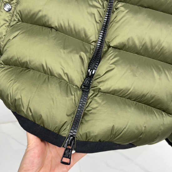 Moncler M016