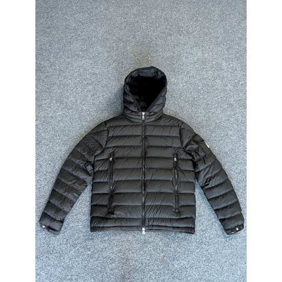 Moncler M020