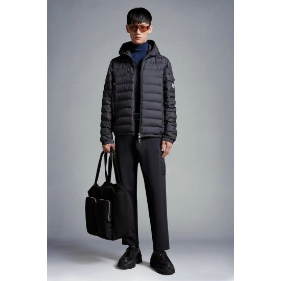 Moncler M020