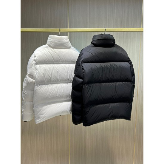 Mocnler Down Jacket M090