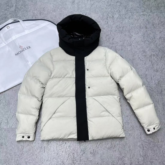 Moncler Madeira Short Down Jacket