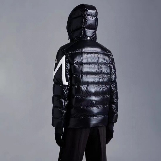 Moncler Saulx Short Down Jacket