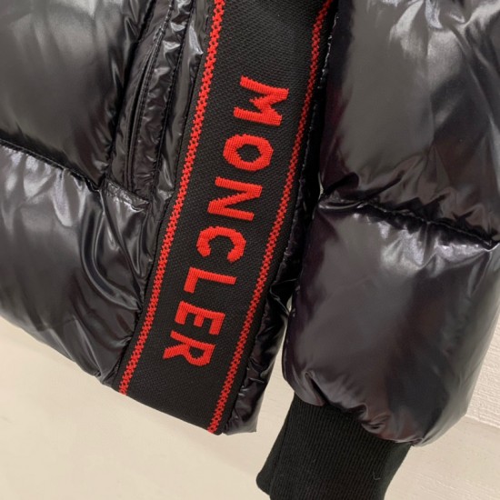 Moncler M061