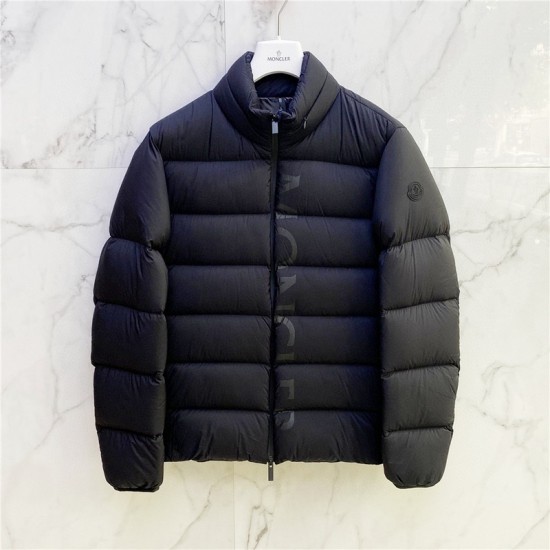 Mocnler Down Jacket M090