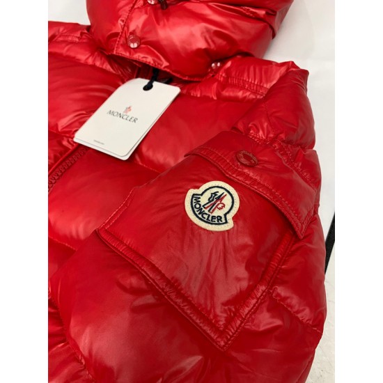 Moncler M015