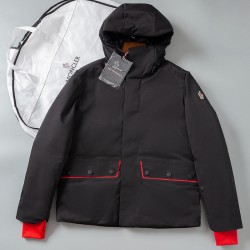 Moncler M026