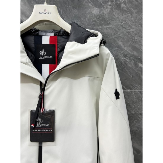 Moncler M066